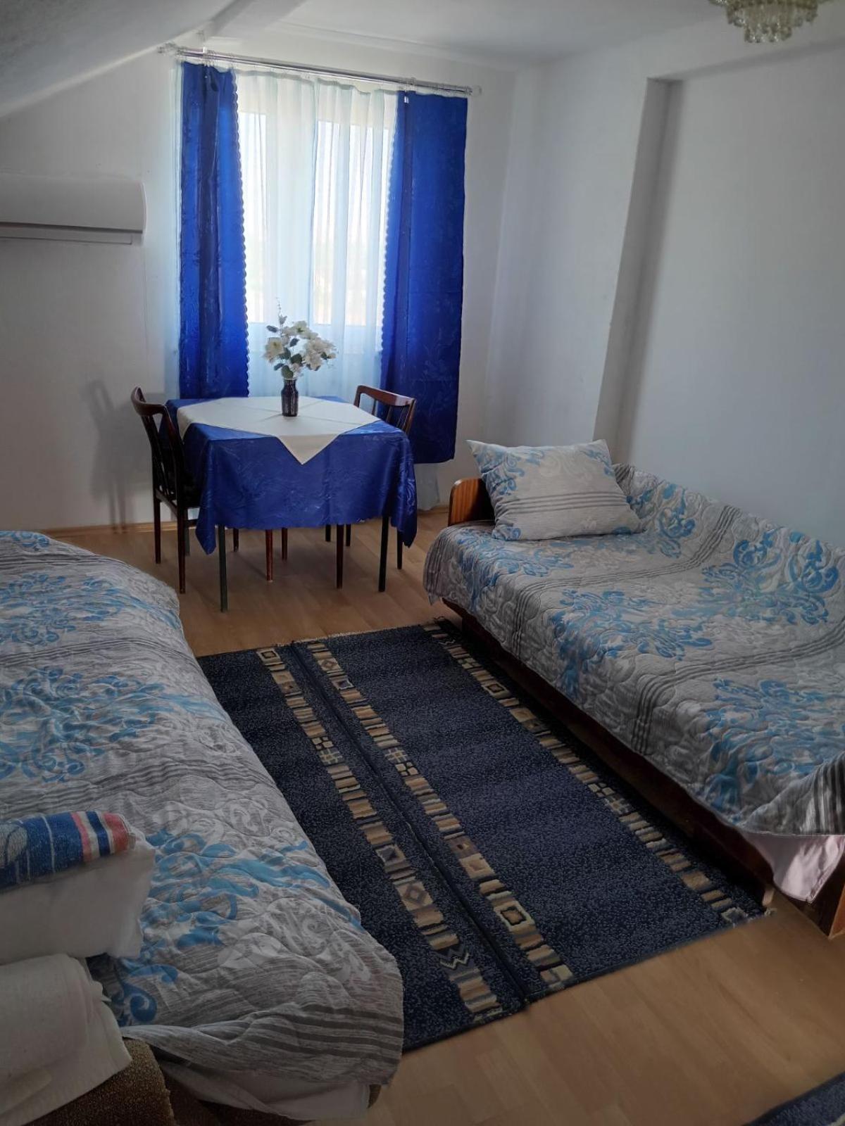 Guesthouse Sobi-Rooms Gradsko 外观 照片